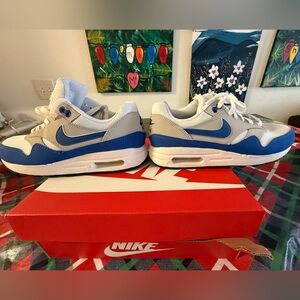 Brand new never worn Air Max 1